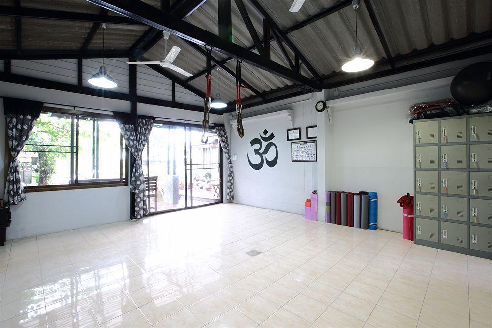 Mon Lodge & Yoga Donmueang Bangkok Exterior foto