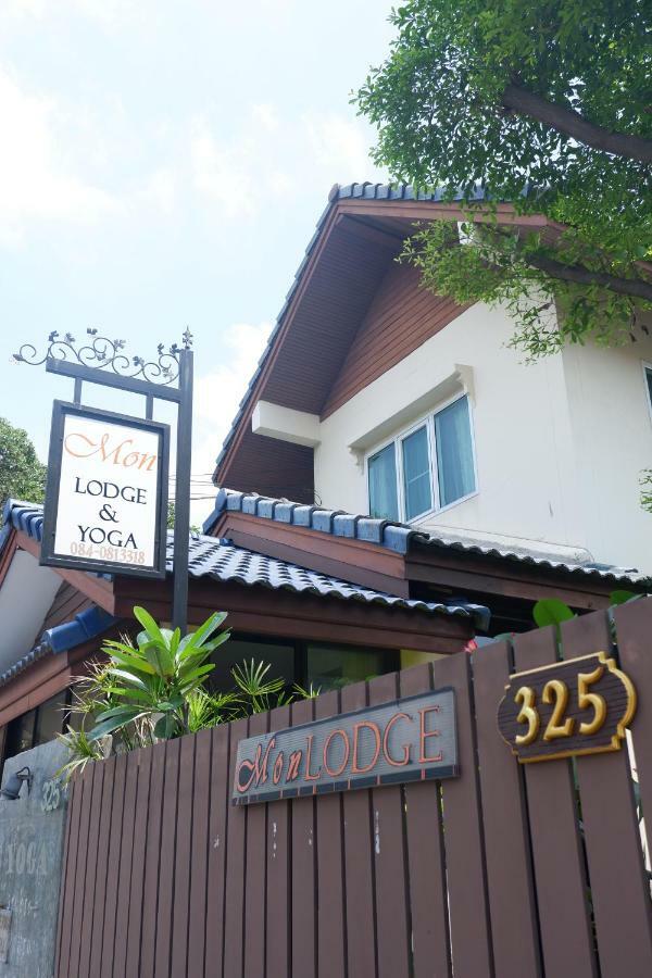 Mon Lodge & Yoga Donmueang Bangkok Exterior foto